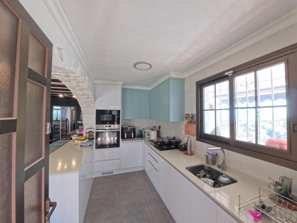 Fabulous 2‑Bedroom Villa with Sea Views in La Florida, Dénia