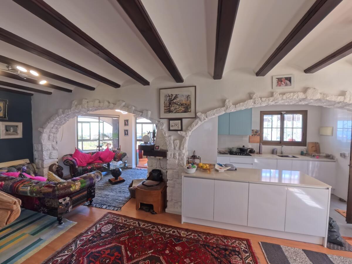 Fabulous 2‑Bedroom Villa with Sea Views in La Florida, Dénia