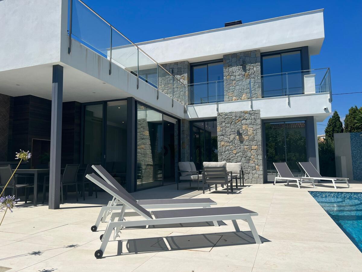 Villa 4 Bedrooms for sale in Calpe