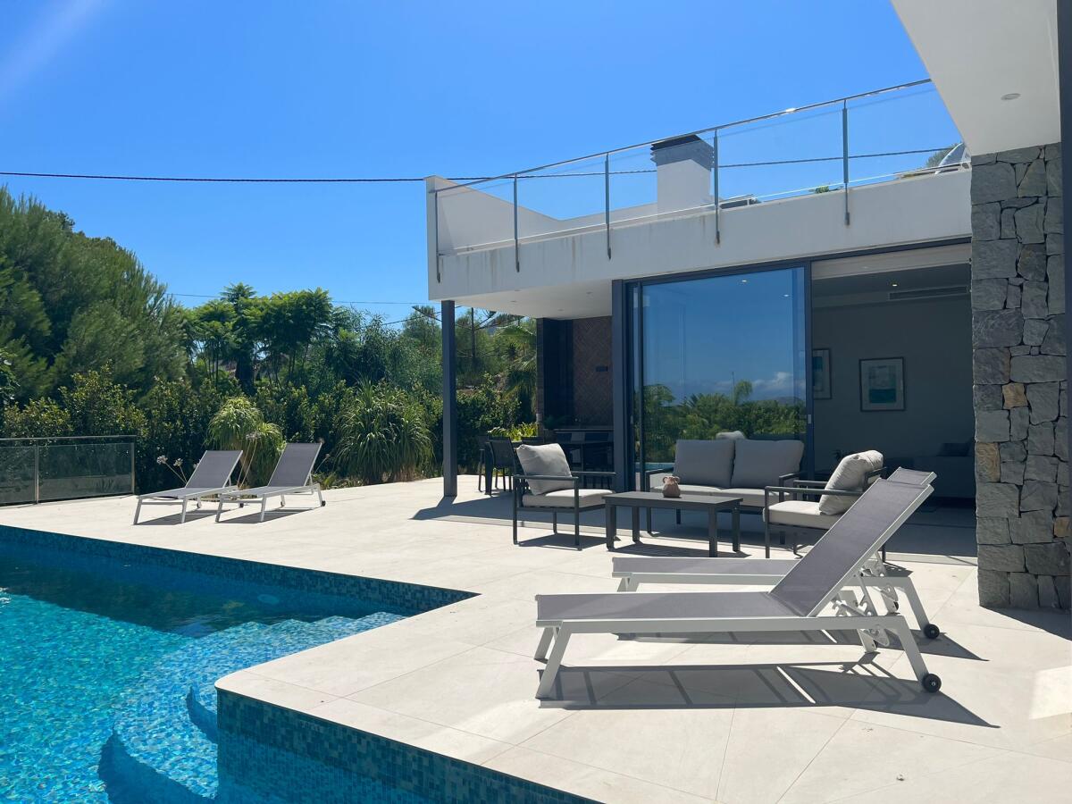 Villa 4 Bedrooms for sale in Calpe