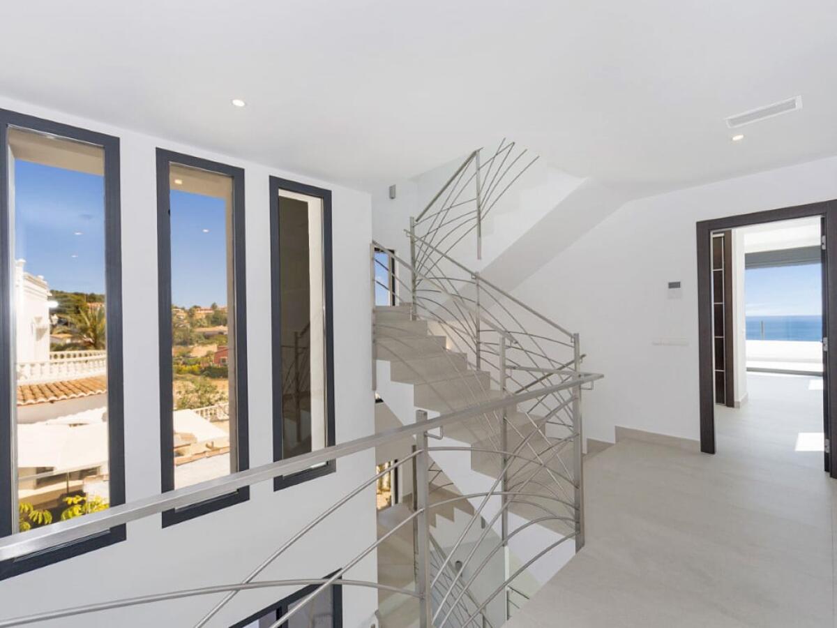 Villa 5 Bedrooms for sale in Calpe