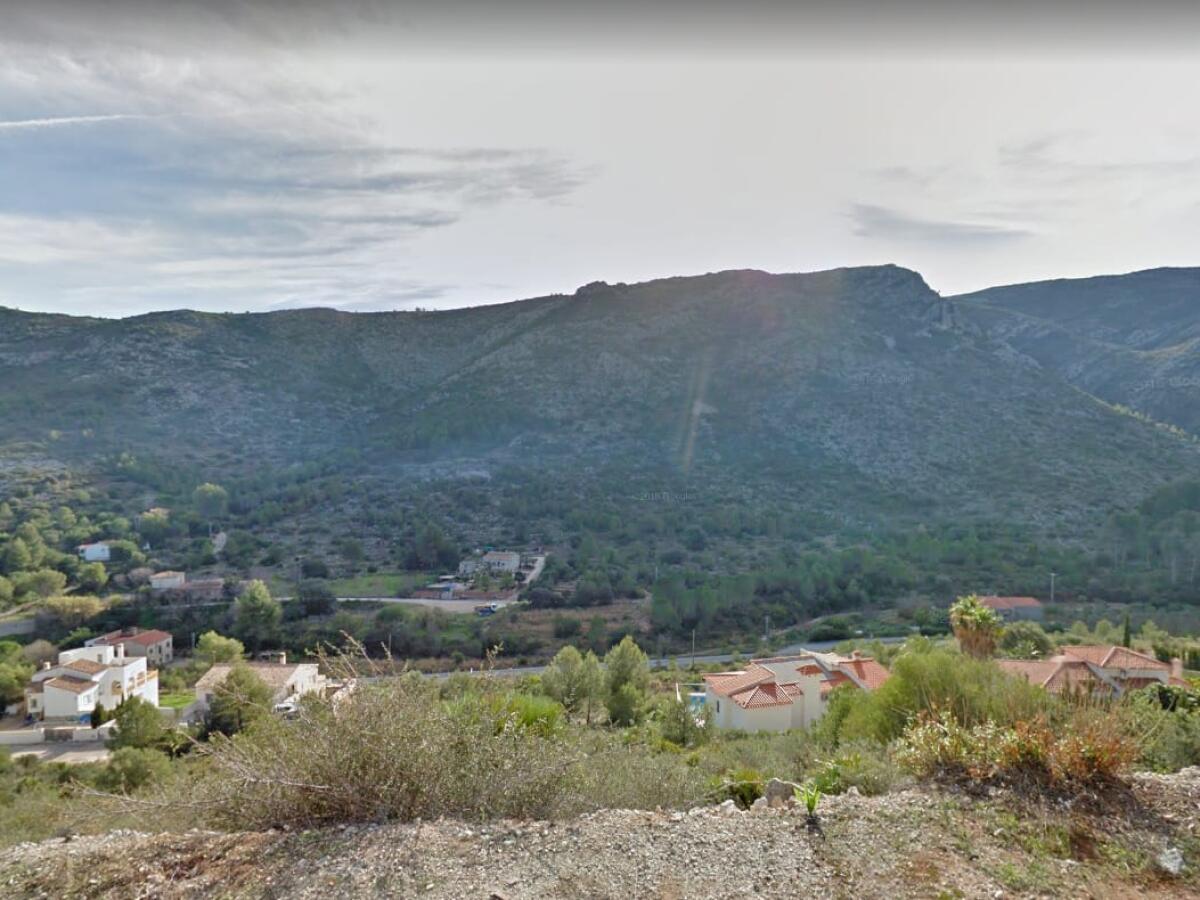 Plot for sale in Pedreguer