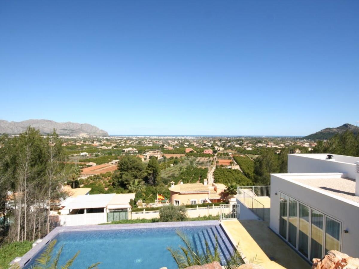 Villa 3 Bedrooms for sale in Pedreguer