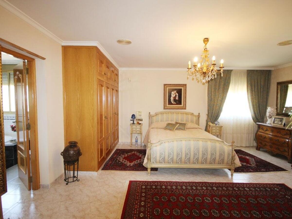 Villa 7 Bedrooms for sale in Gandia