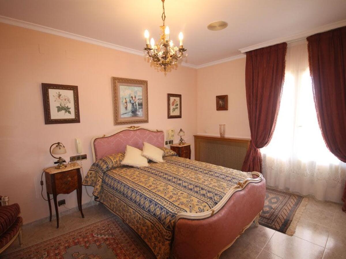 Villa 7 Bedrooms for sale in Gandia