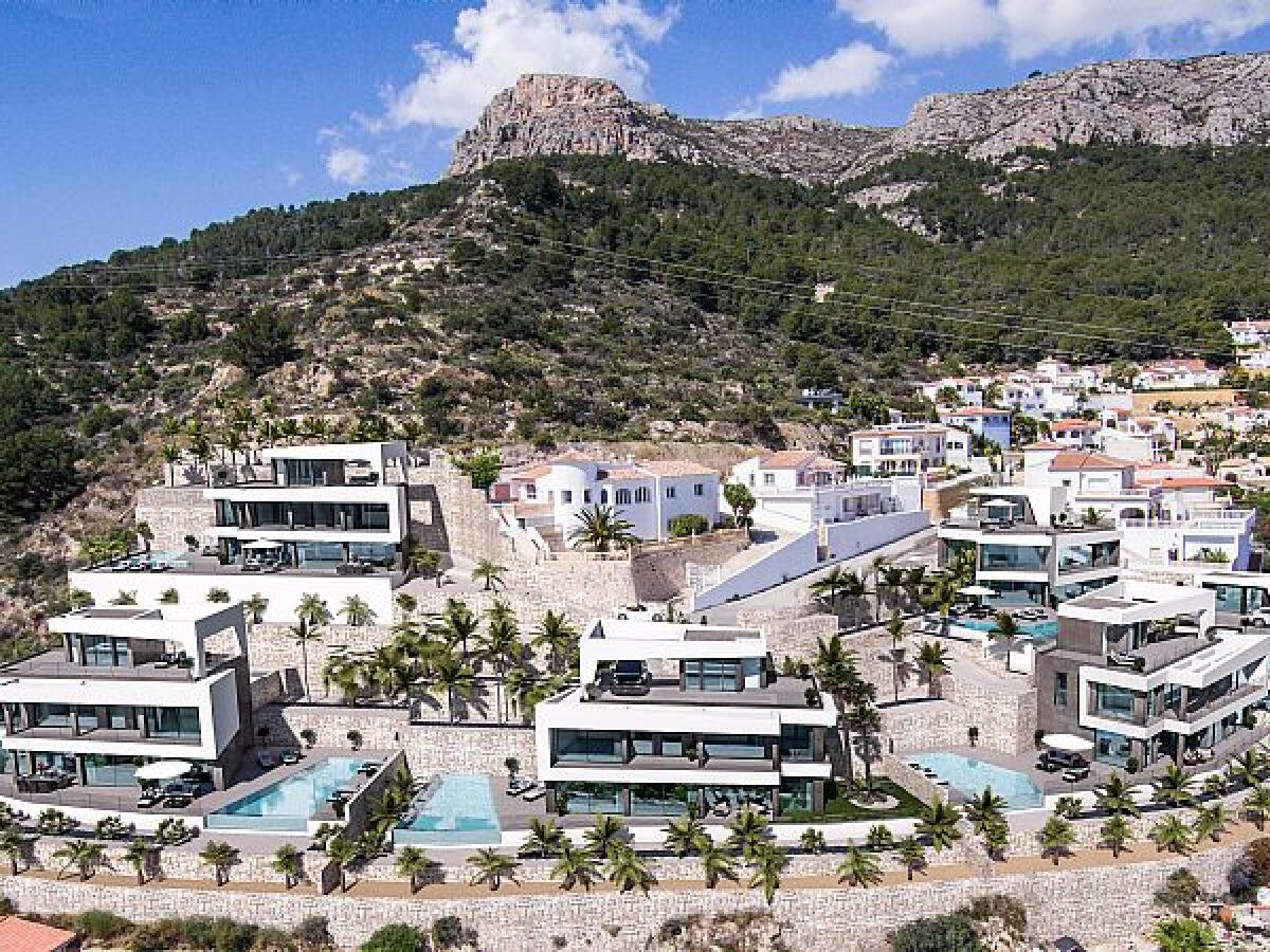 Villa 4 Bedrooms for sale in Calpe