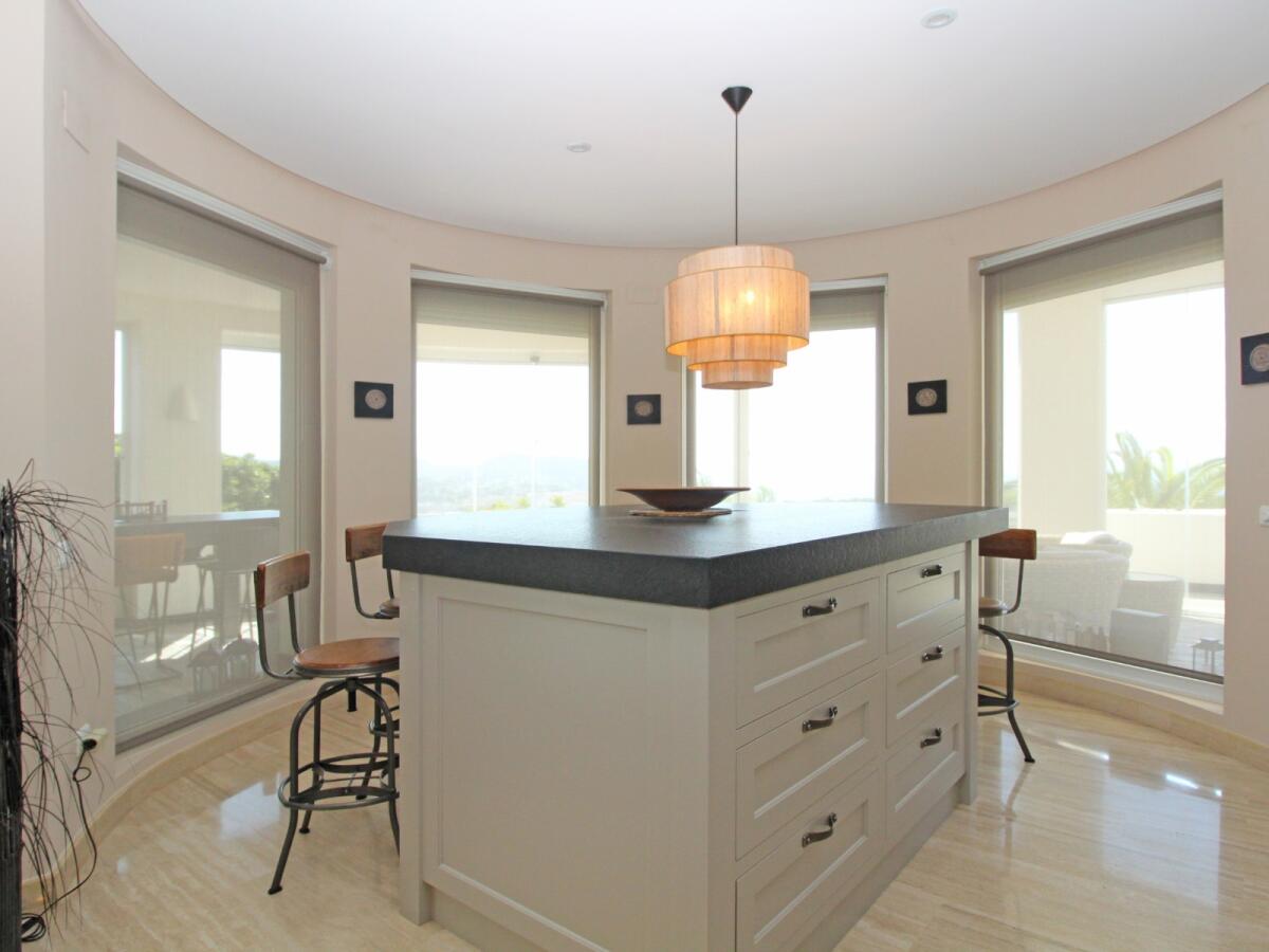 Villa 5 Bedrooms for sale in Moraira