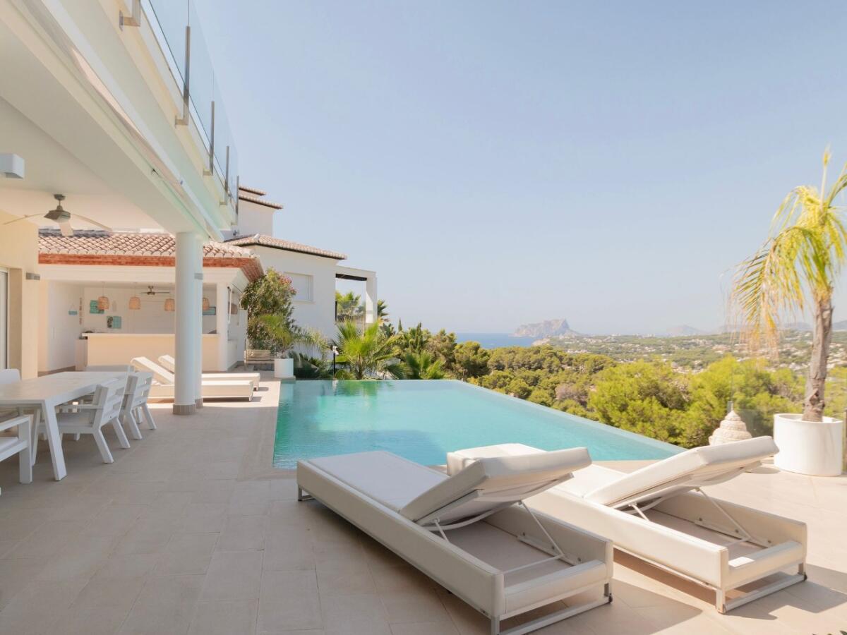 Villa 4 Bedrooms for sale in Moraira