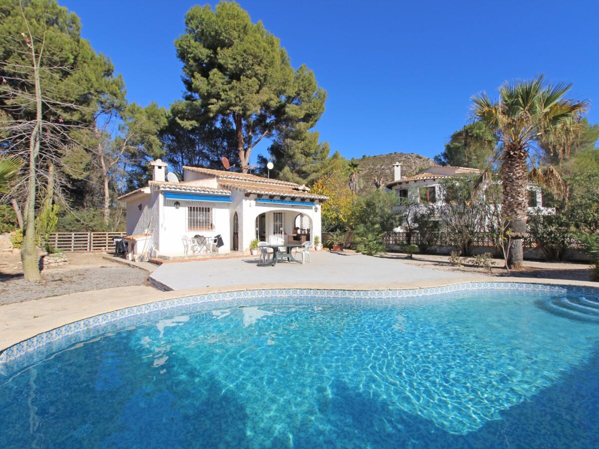 Villa 2 Bedrooms for sale in Moraira El Portet