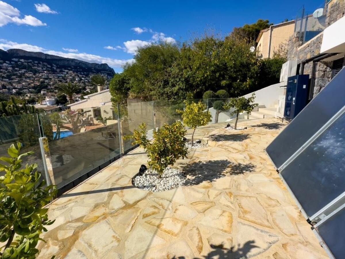 Villa 4 Bedrooms for sale in Calpe