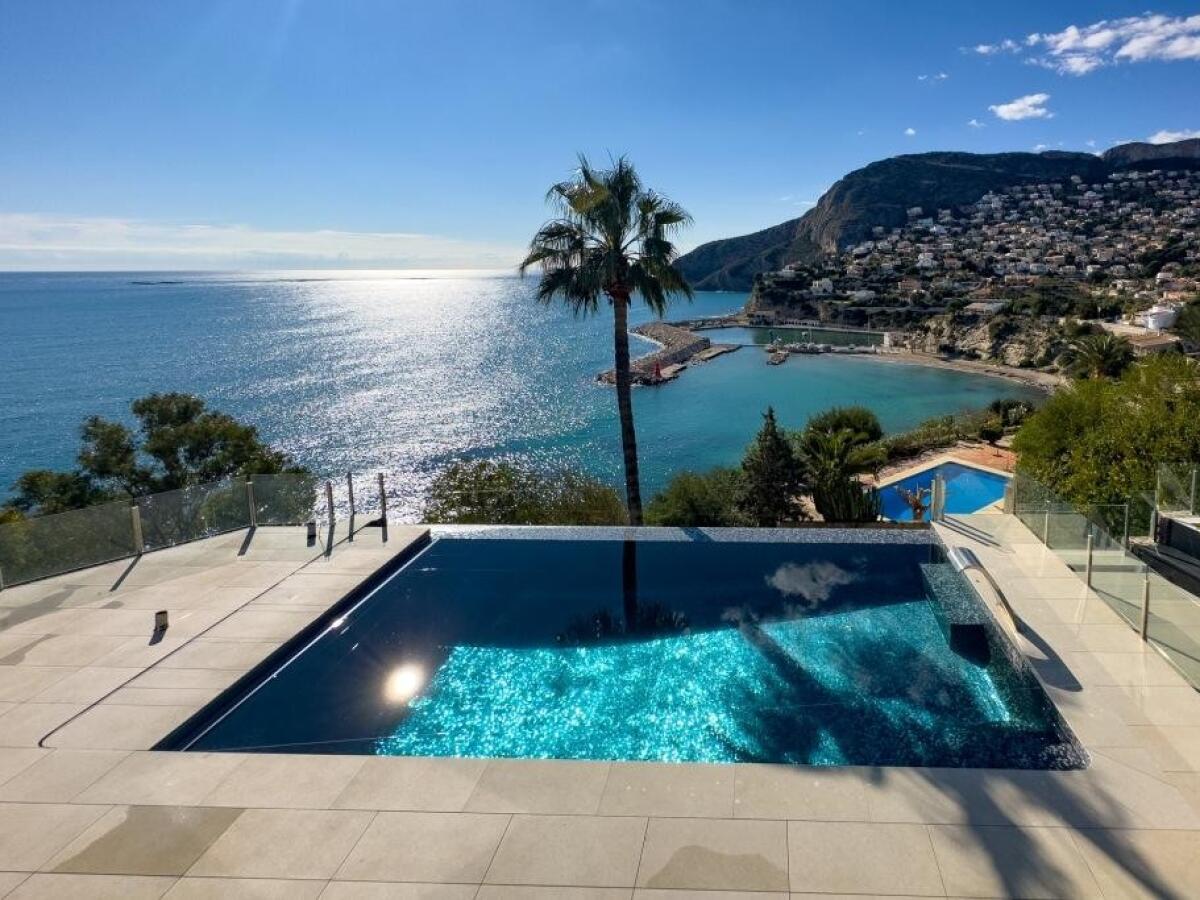 Villa 4 Bedrooms for sale in Calpe