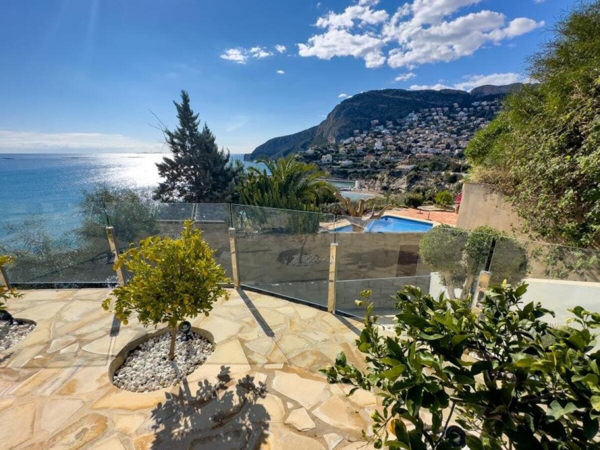 Villa 4 Bedrooms for sale in Calpe